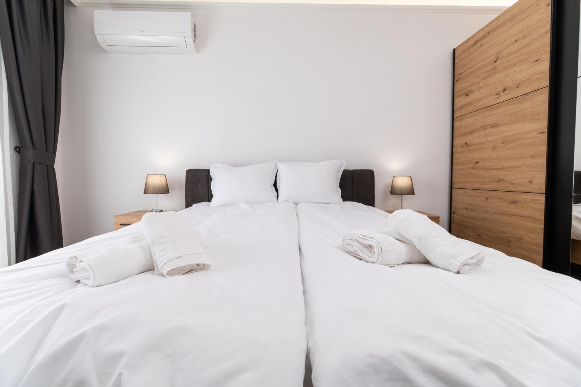 Modern 1-Bedroom Apartments Plowdiw Exterior foto