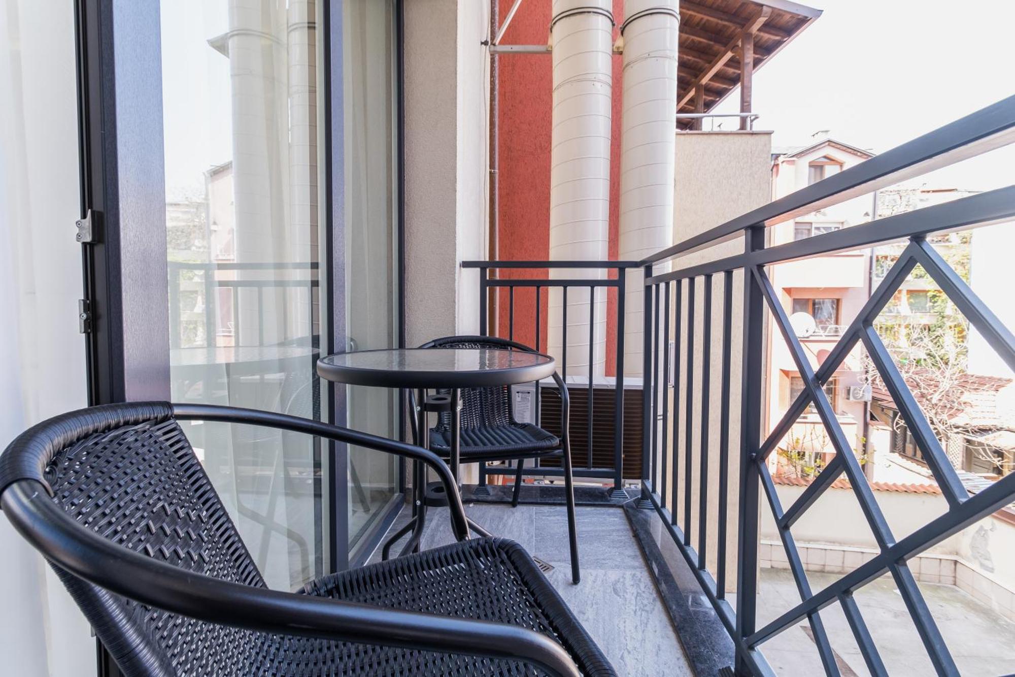 Modern 1-Bedroom Apartments Plowdiw Exterior foto