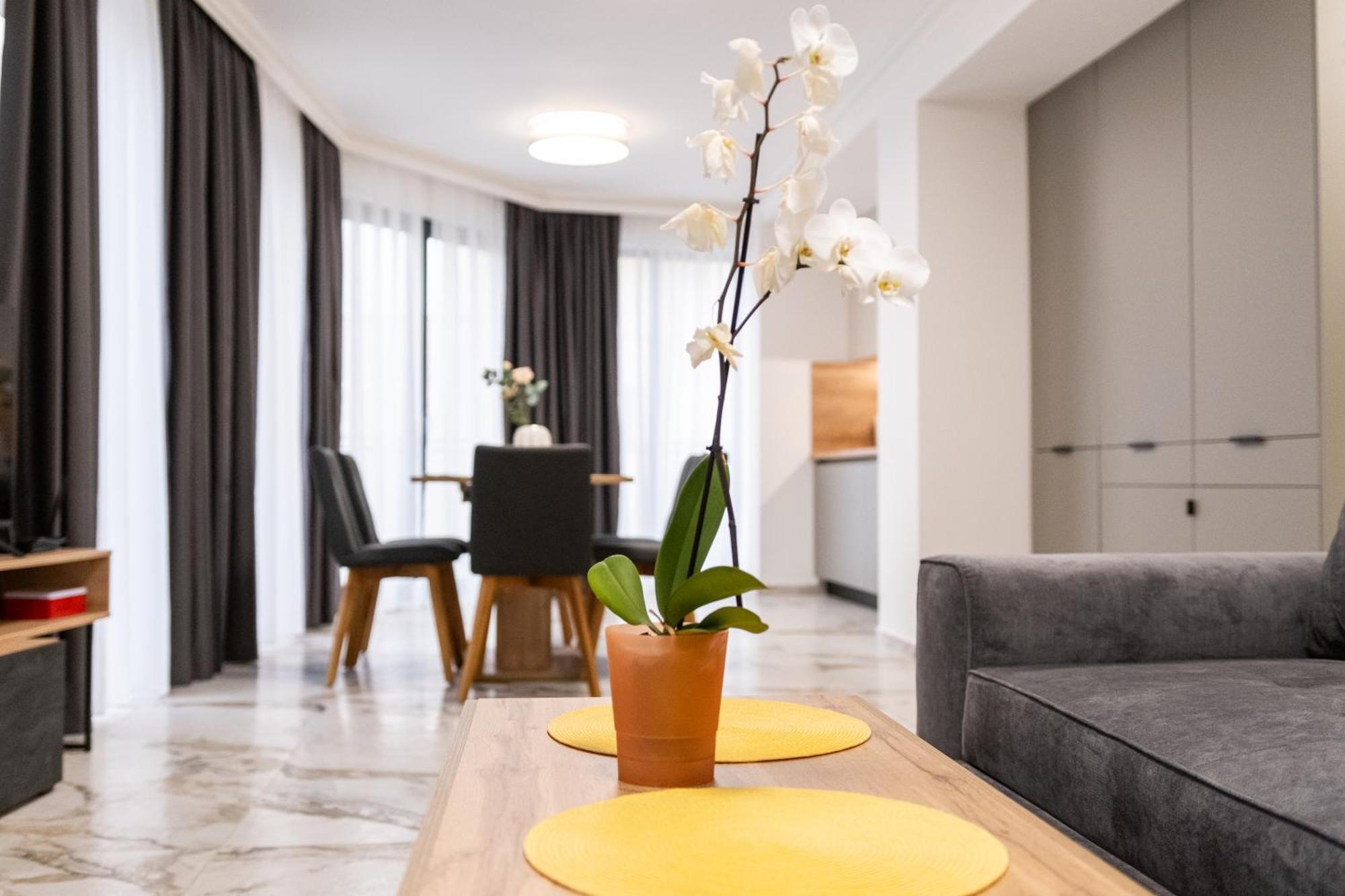 Modern 1-Bedroom Apartments Plowdiw Exterior foto